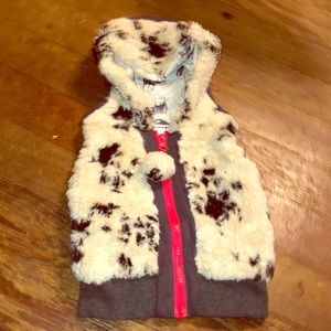 Nomi faux fur vest 12-18 months